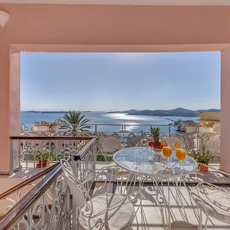 Veranda Syros House *