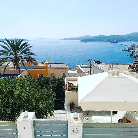 沃兰达锡罗斯旅馆